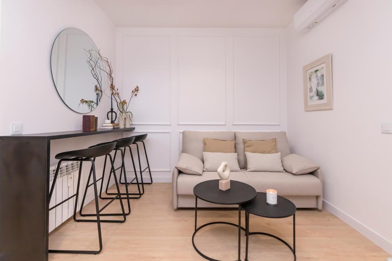 Bhost - Ferraz 74 Apartment Madrid Bagian luar foto