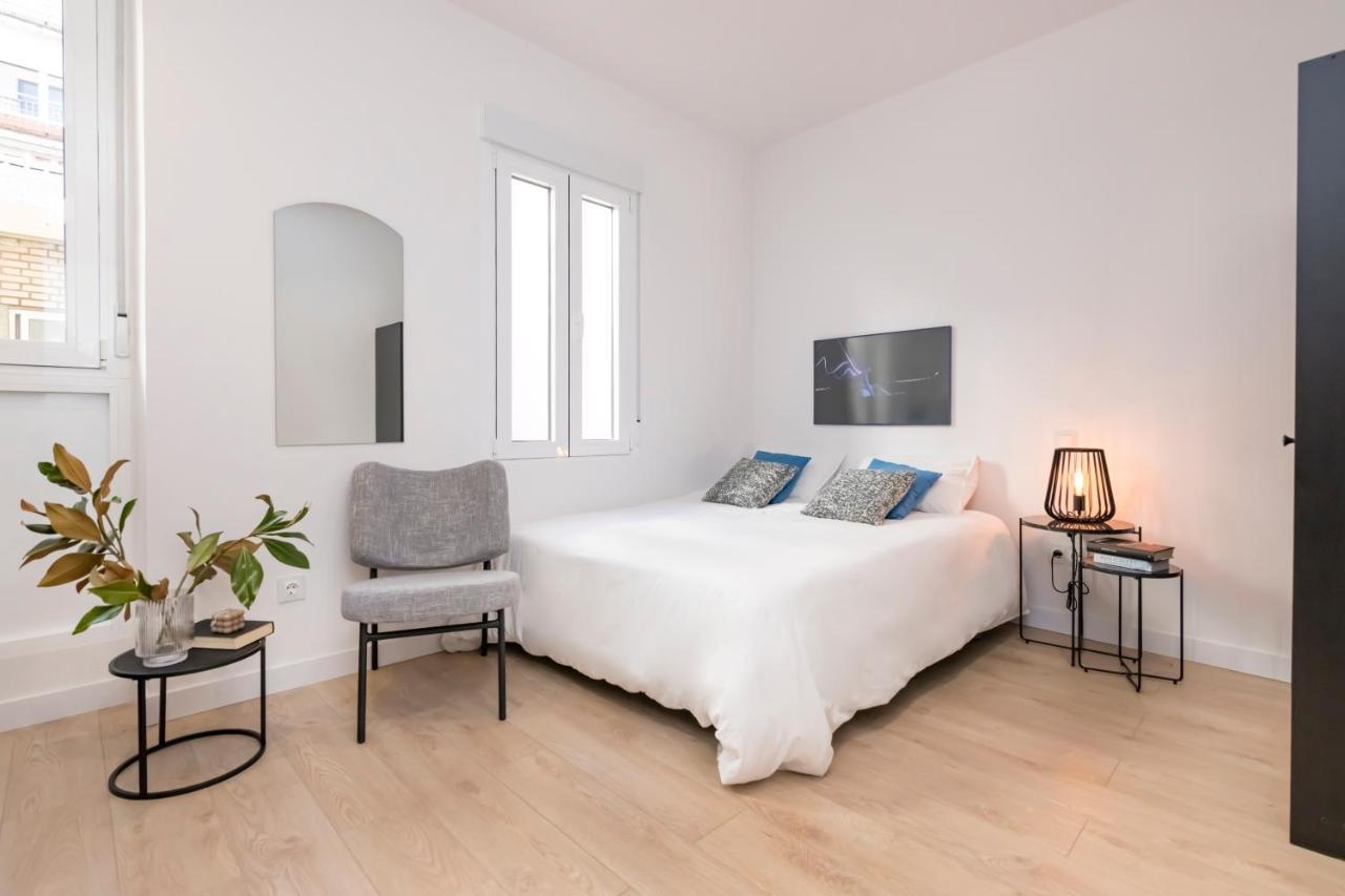 Bhost - Ferraz 74 Apartment Madrid Bagian luar foto
