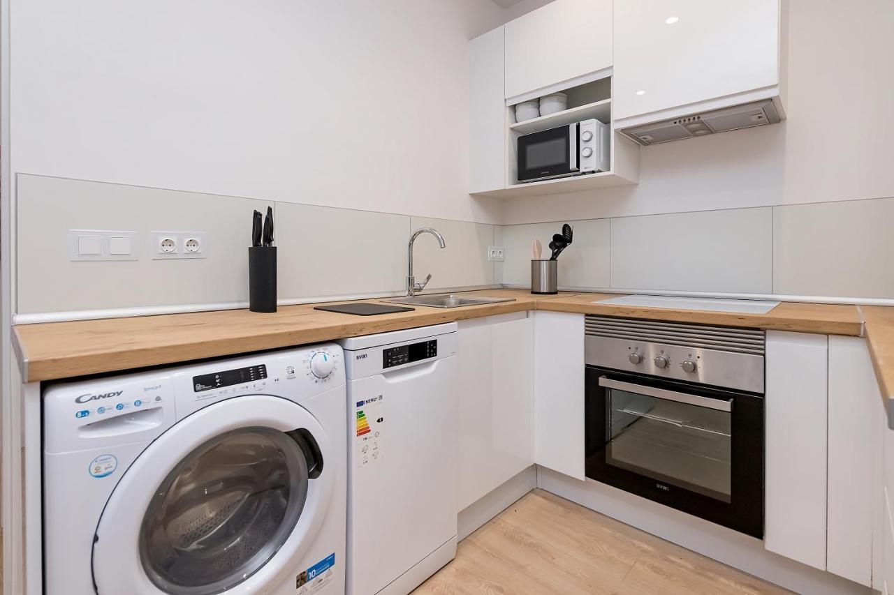 Bhost - Ferraz 74 Apartment Madrid Bagian luar foto