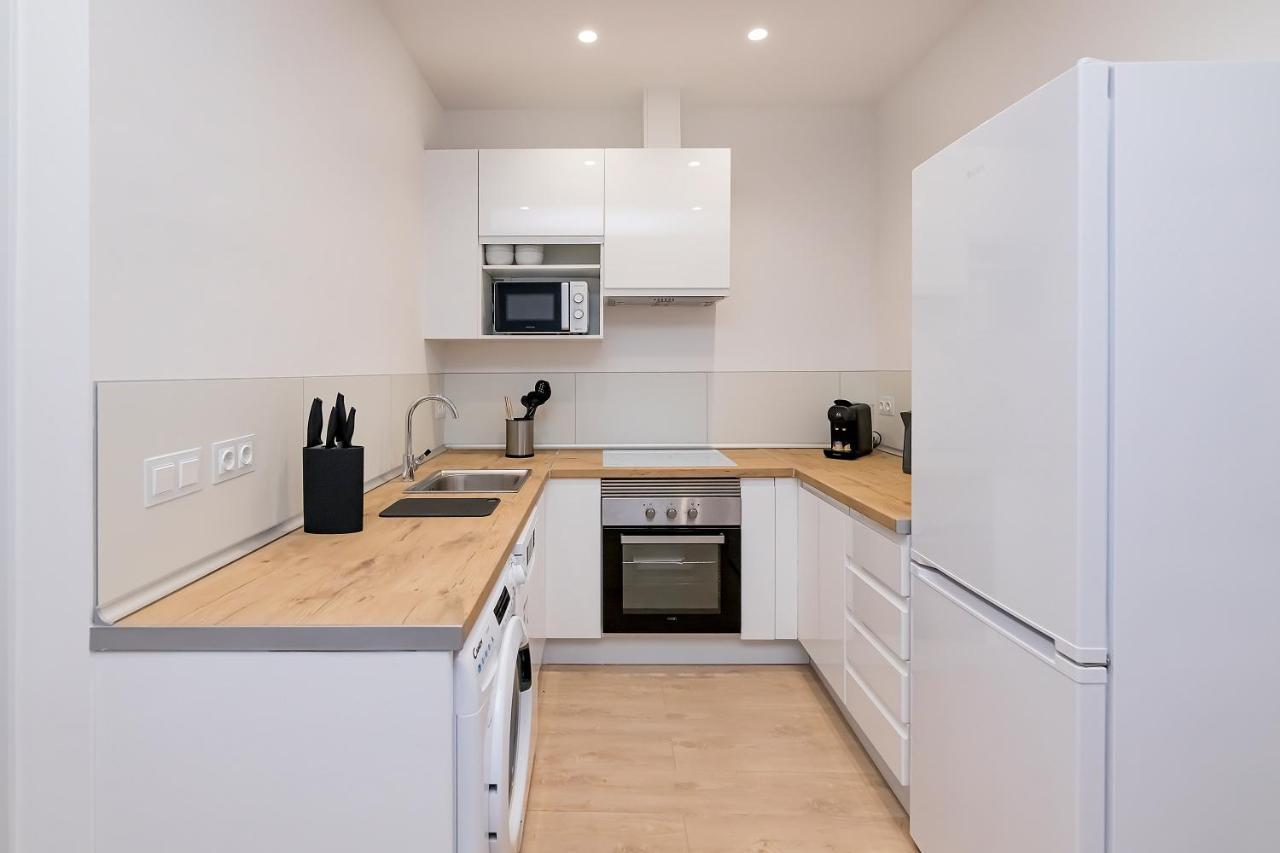 Bhost - Ferraz 74 Apartment Madrid Bagian luar foto