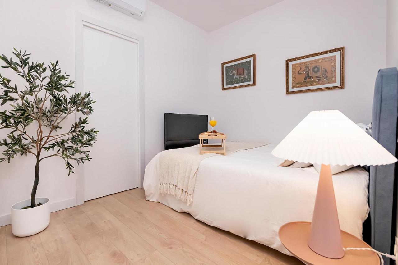 Bhost - Ferraz 74 Apartment Madrid Bagian luar foto