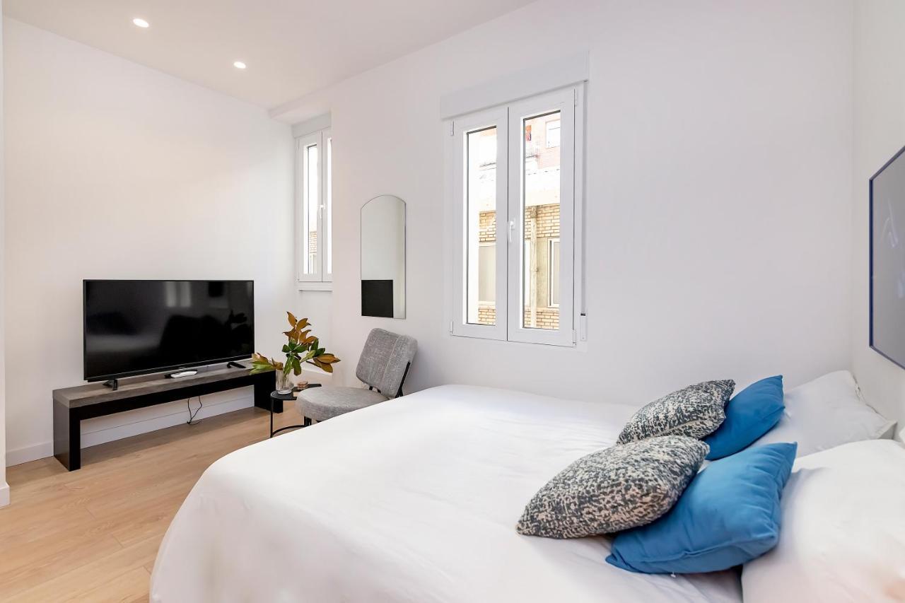 Bhost - Ferraz 74 Apartment Madrid Bagian luar foto