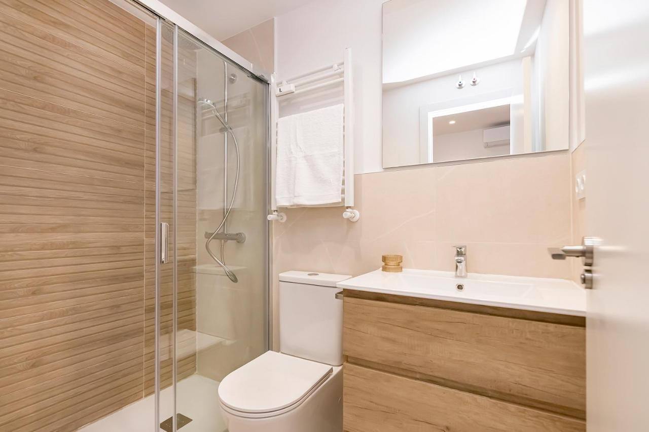 Bhost - Ferraz 74 Apartment Madrid Bagian luar foto