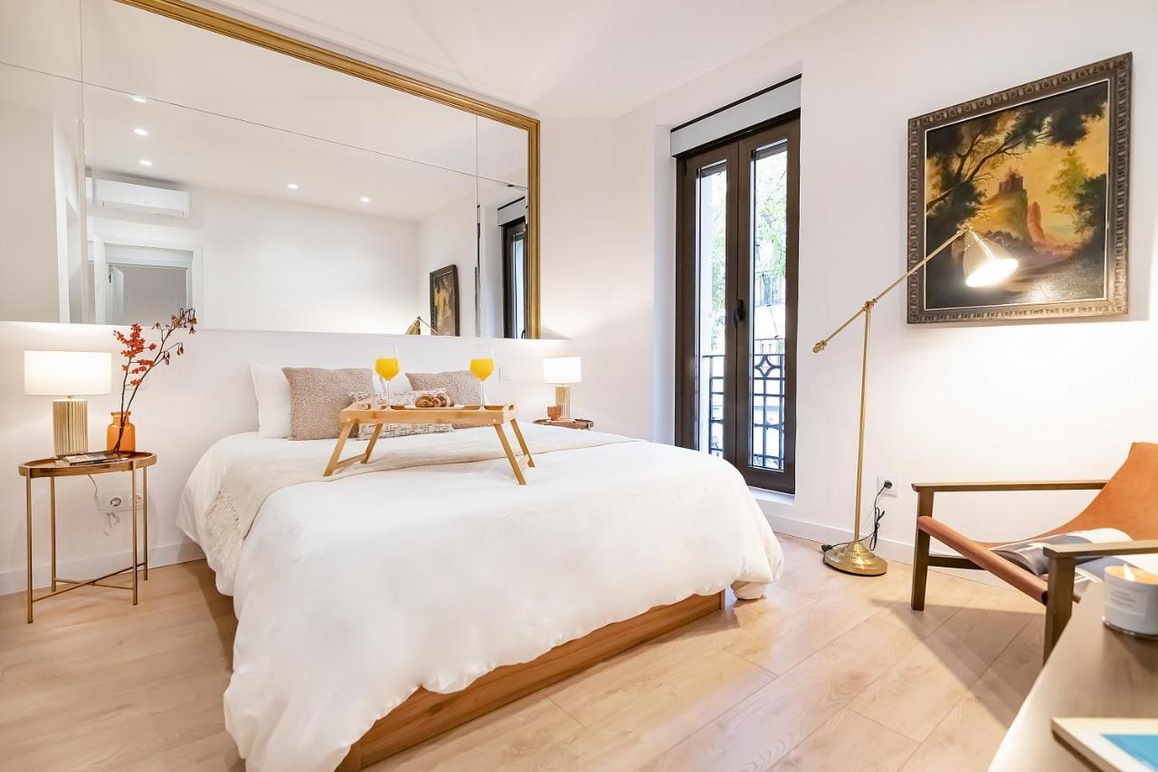 Bhost - Ferraz 74 Apartment Madrid Bagian luar foto