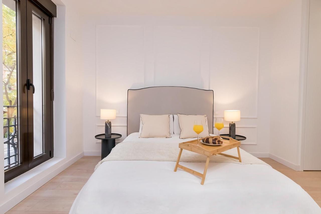Bhost - Ferraz 74 Apartment Madrid Bagian luar foto