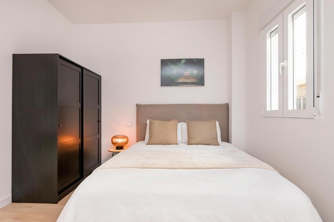 Bhost - Ferraz 74 Apartment Madrid Bagian luar foto