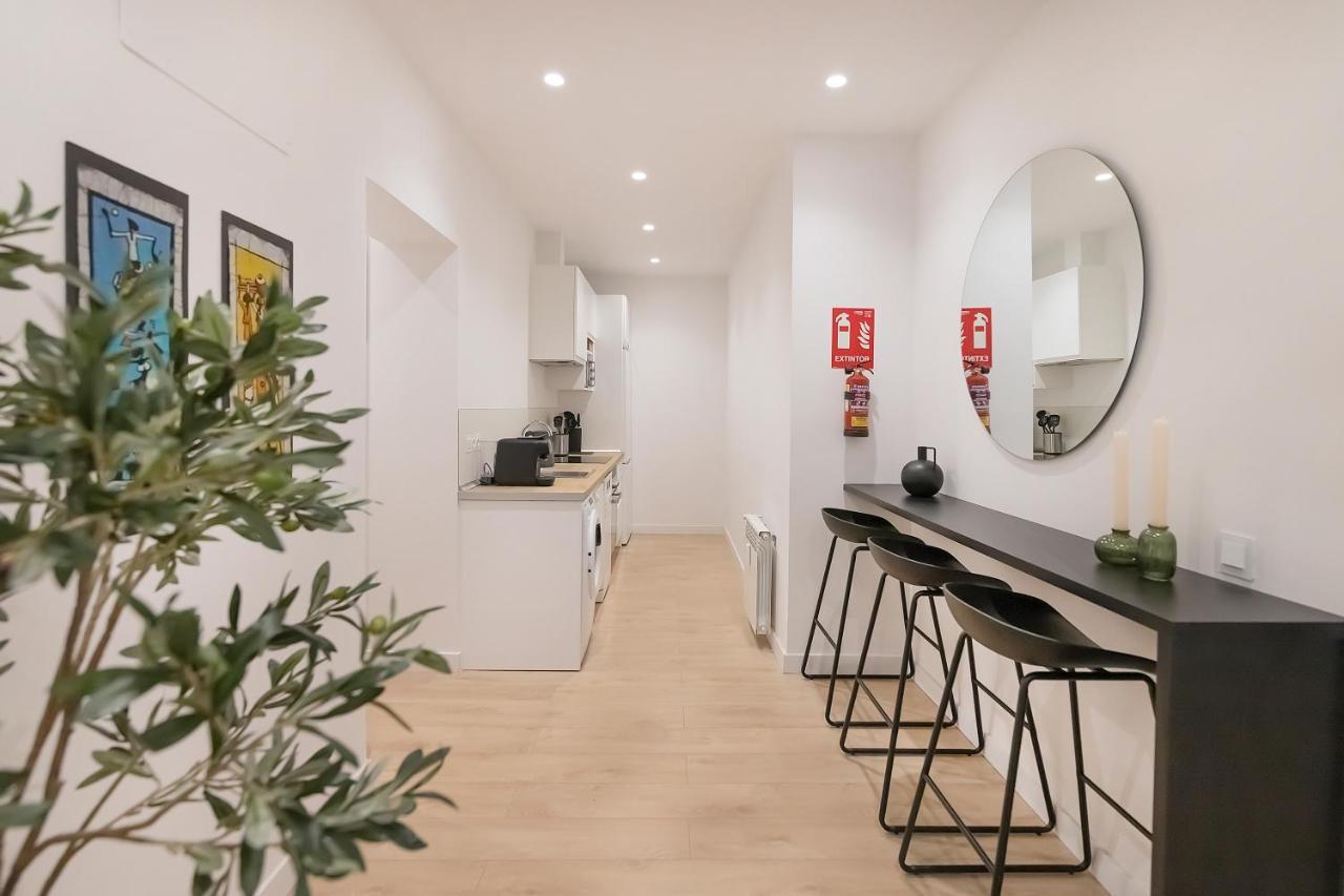 Bhost - Ferraz 74 Apartment Madrid Bagian luar foto
