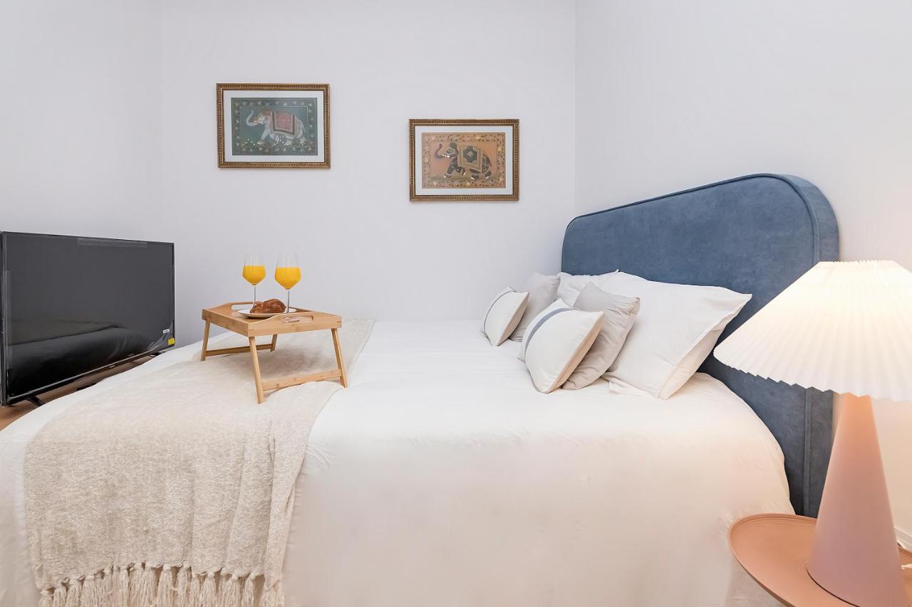 Bhost - Ferraz 74 Apartment Madrid Bagian luar foto